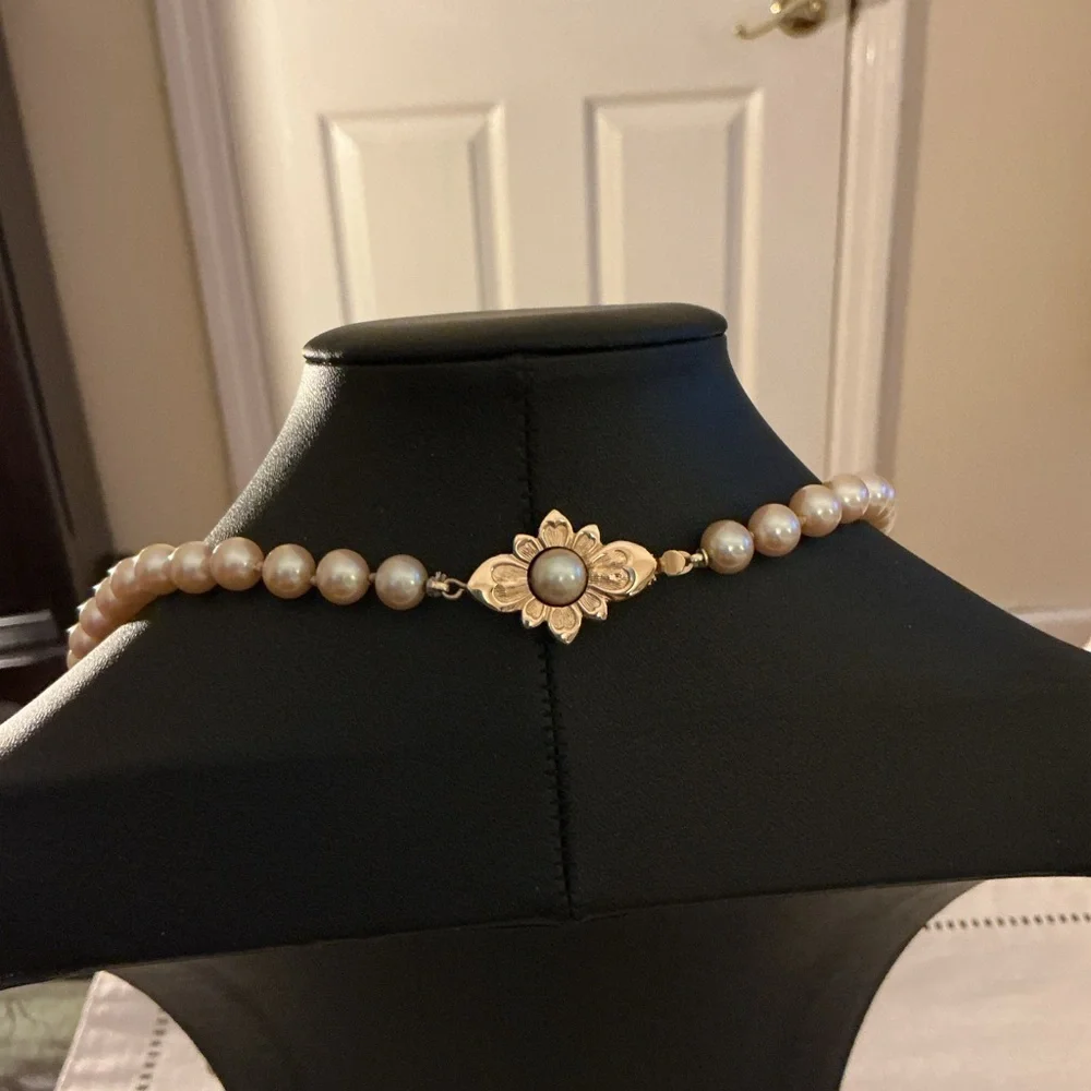Single Strand Faux Necklace